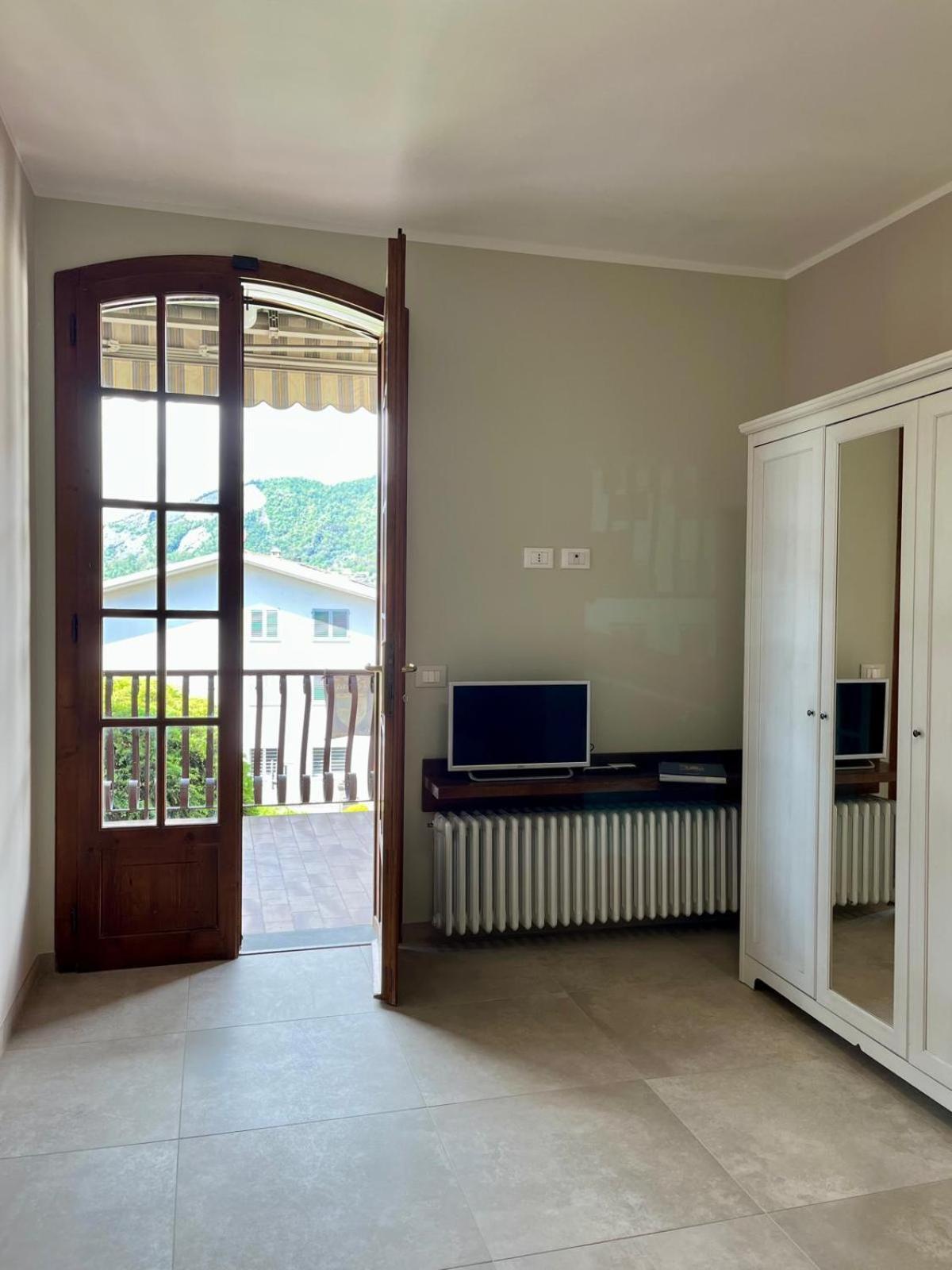 B&B Aria Di Lago Paratico Phòng bức ảnh